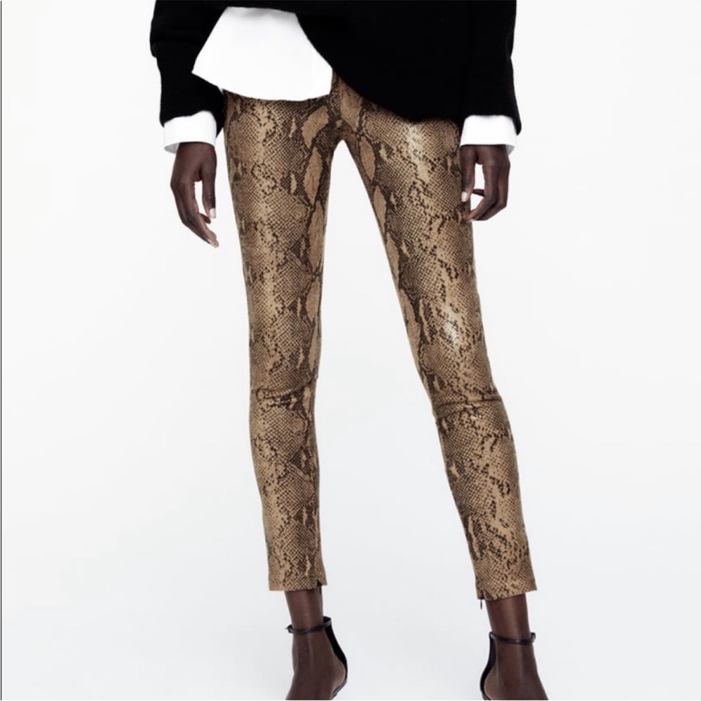 Zara snake print leggings size Medium